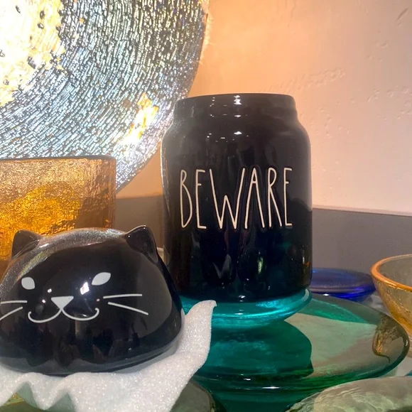 Rae Dunn, black “beware” spooky cat Halloween baby canister, cookie jar NIB - Picture 2 of 4